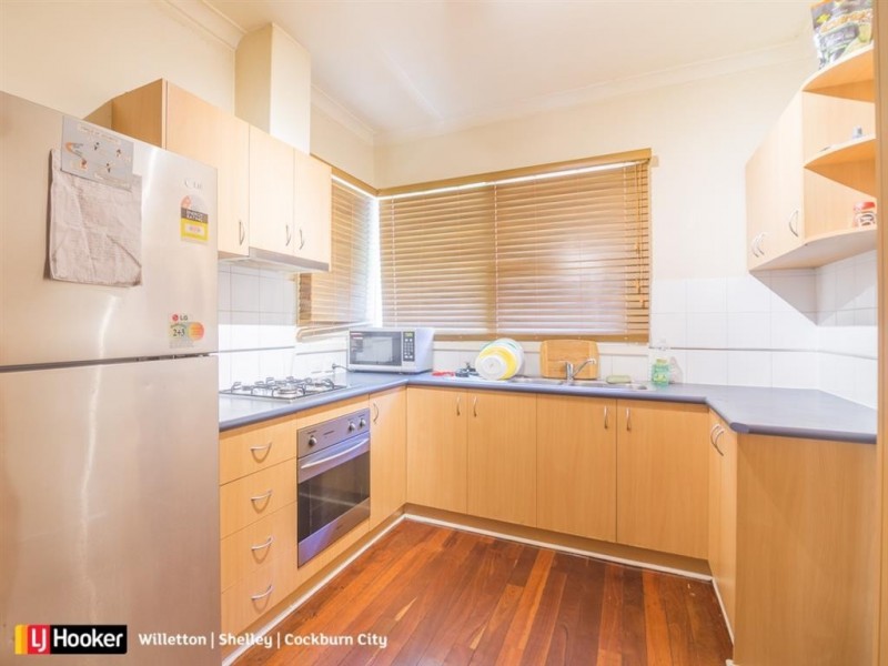 32 Lockett Street, Coolbellup WA 6163