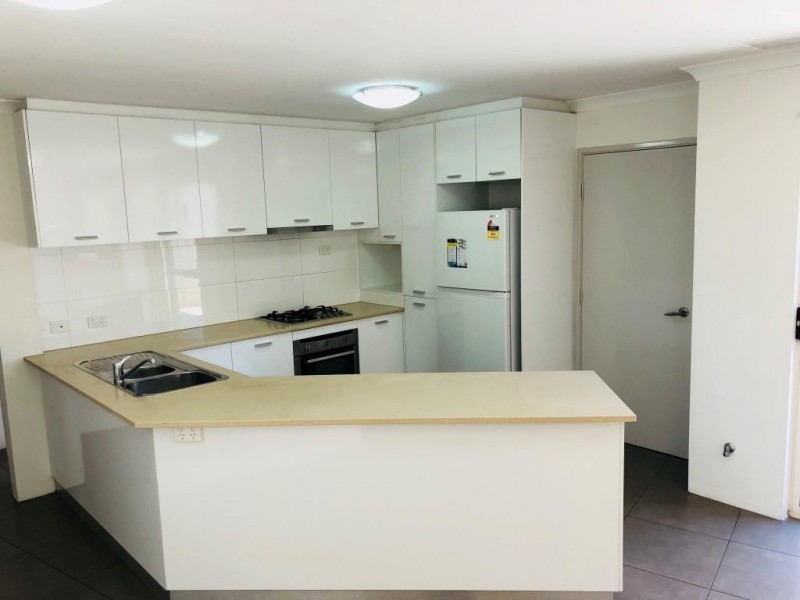 3/400 Berwick Street, St James WA 6102