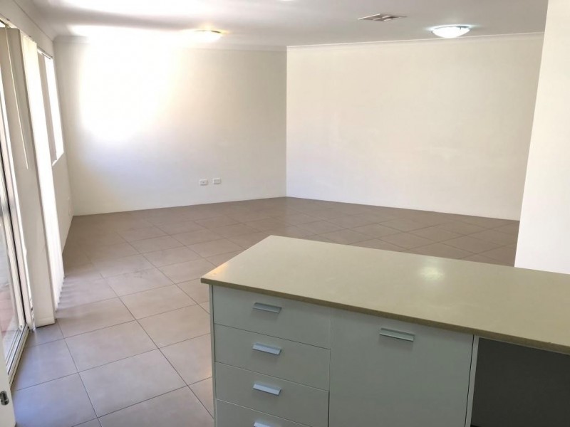 3/400 Berwick Street, St James WA 6102