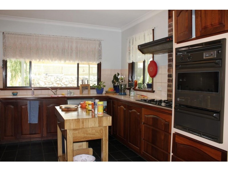 7 Ionic Street, Rossmoyne WA 6148