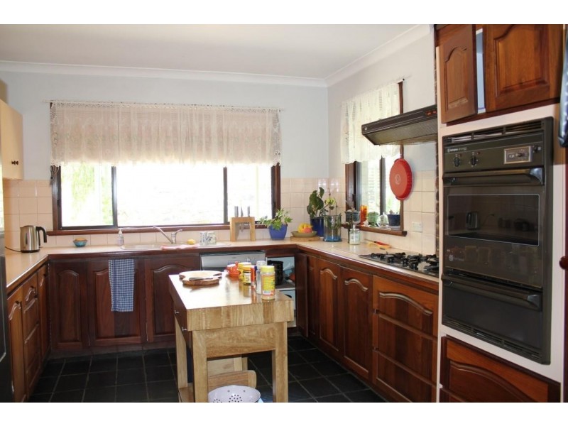 7 Ionic Street, Rossmoyne WA 6148