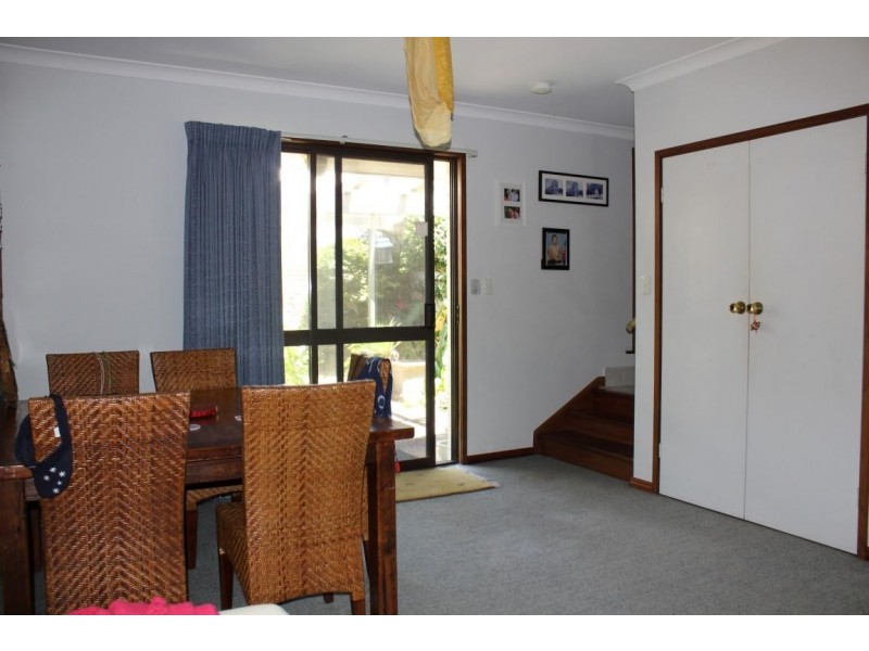 7 Ionic Street, Rossmoyne WA 6148