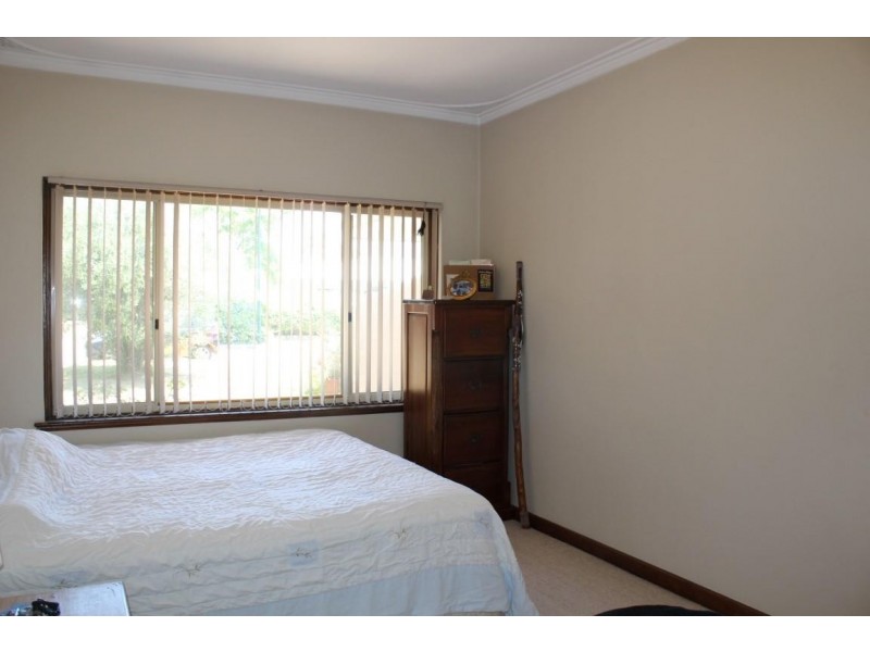 7 Ionic Street, Rossmoyne WA 6148