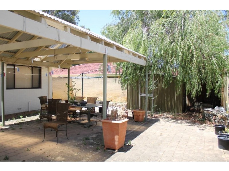 7 Ionic Street, Rossmoyne WA 6148