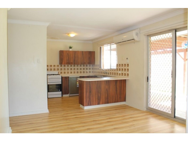 8 Ricketts Court, Rockingham WA 6168