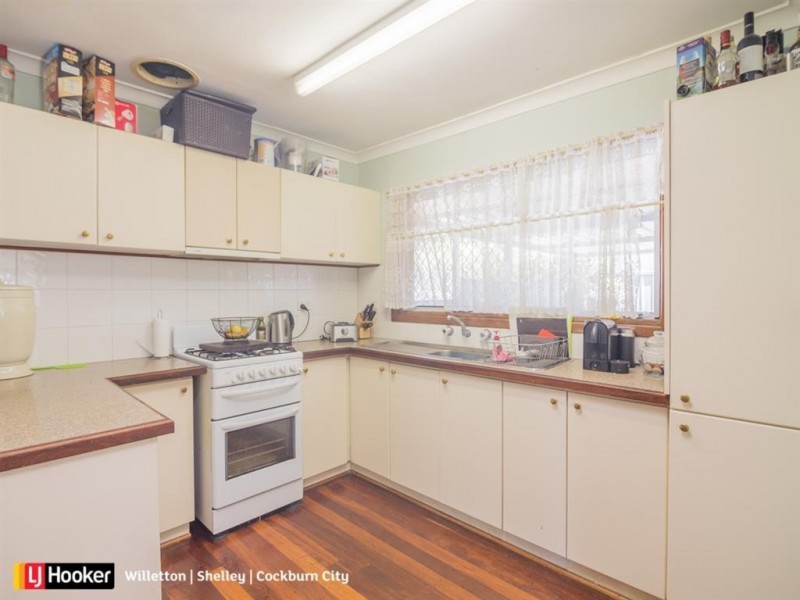 9 Gregory Way, Coolbellup WA 6163