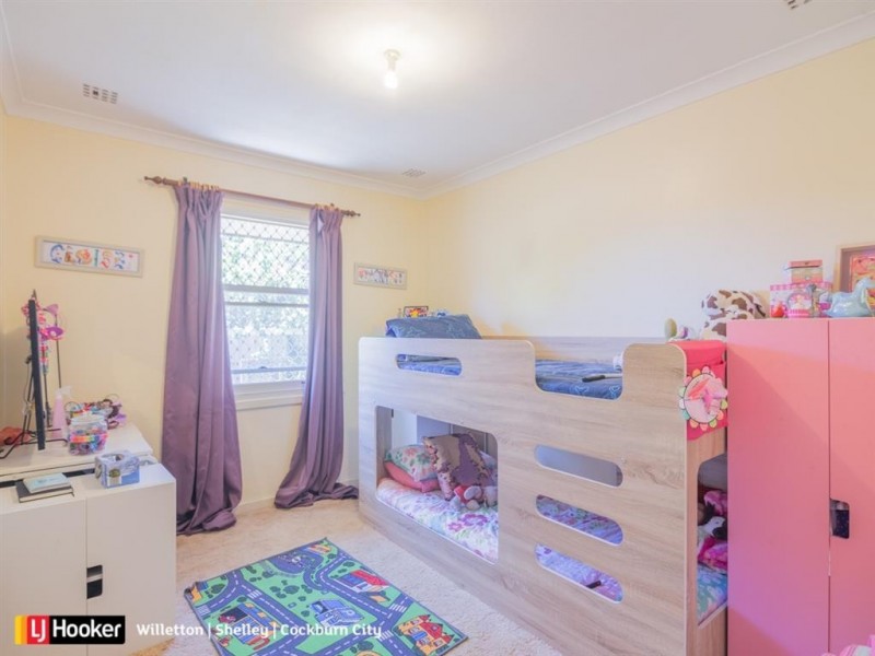 9 Gregory Way, Coolbellup WA 6163