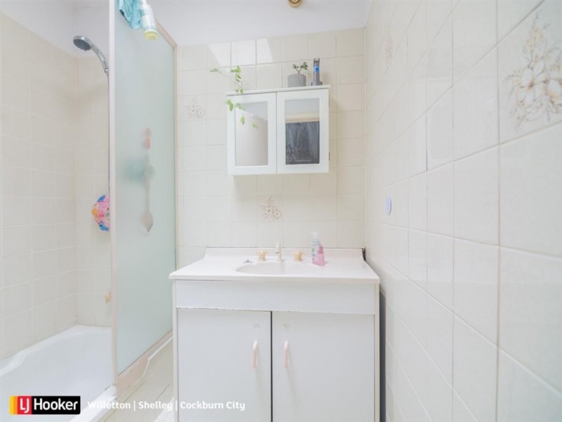 9 Gregory Way, Coolbellup WA 6163