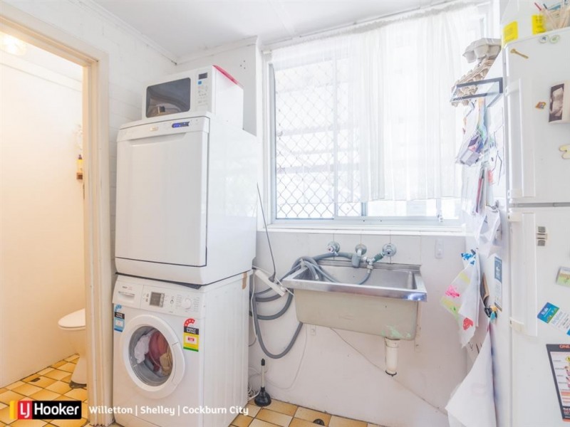 9 Gregory Way, Coolbellup WA 6163