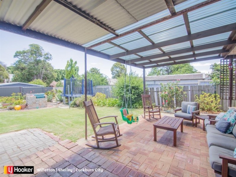 9 Gregory Way, Coolbellup WA 6163