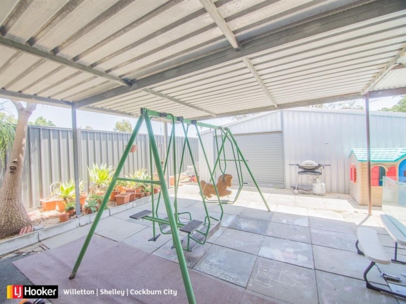 9 Gregory Way, Coolbellup WA 6163