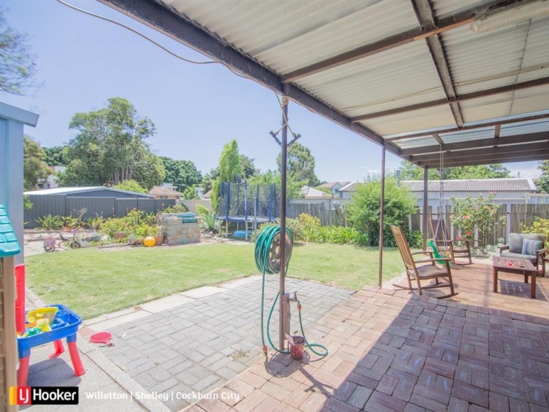 9 Gregory Way, Coolbellup WA 6163
