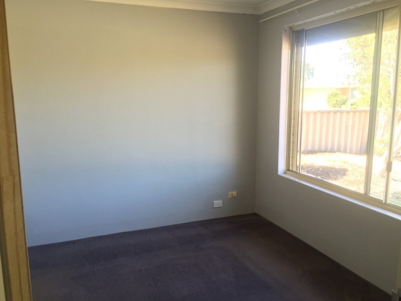 16 Ballaruk Grove, High Wycombe WA 6057