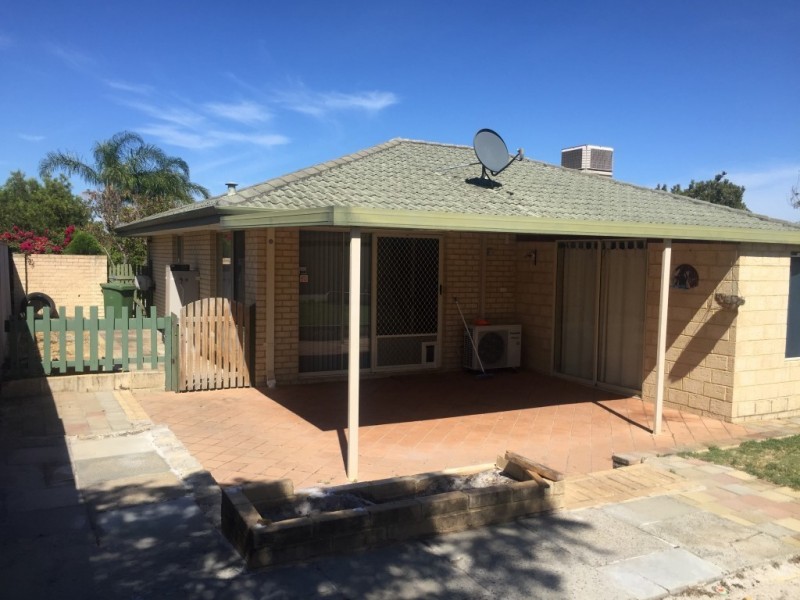 16 Ballaruk Grove, High Wycombe WA 6057