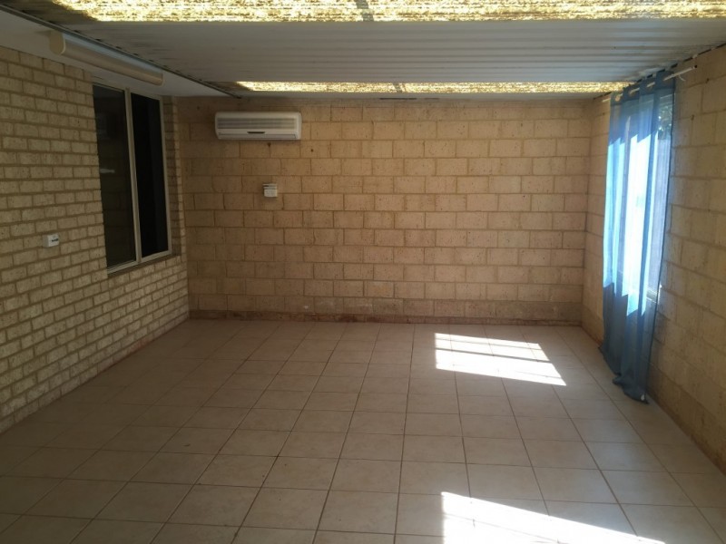 16 Ballaruk Grove, High Wycombe WA 6057