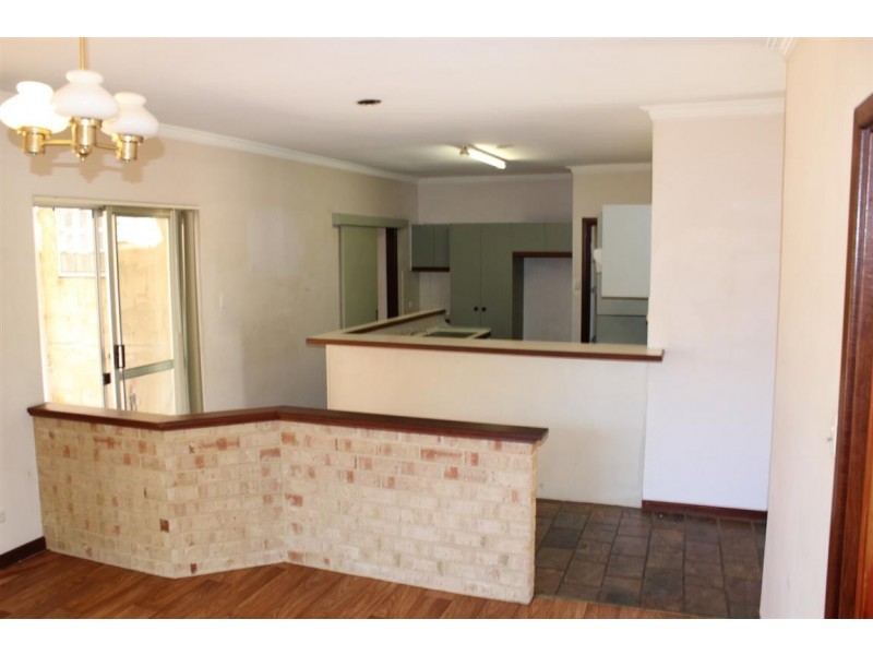 26 Tudor Avenue, Shelley WA 6148