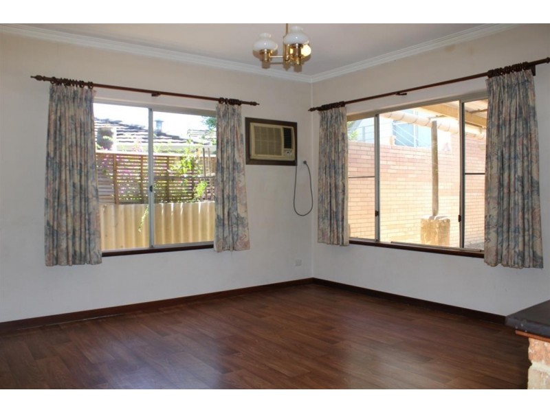 26 Tudor Avenue, Shelley WA 6148