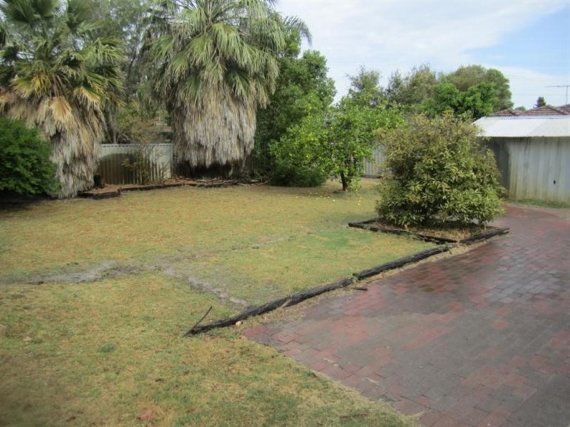 26 Tudor Avenue, Shelley WA 6148