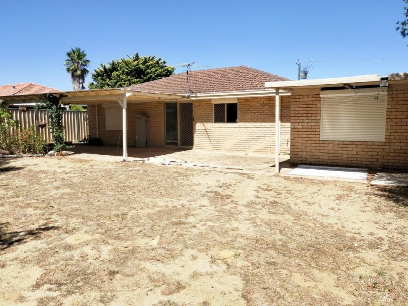 213 Elderberry Drive, South Lake WA 6164
