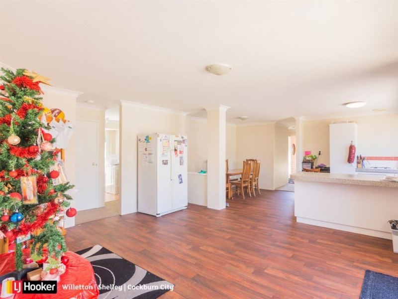 23 Catalpa Crescent, South Lake WA 6164