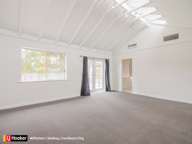 416 Belgravia Street, Cloverdale WA 6105