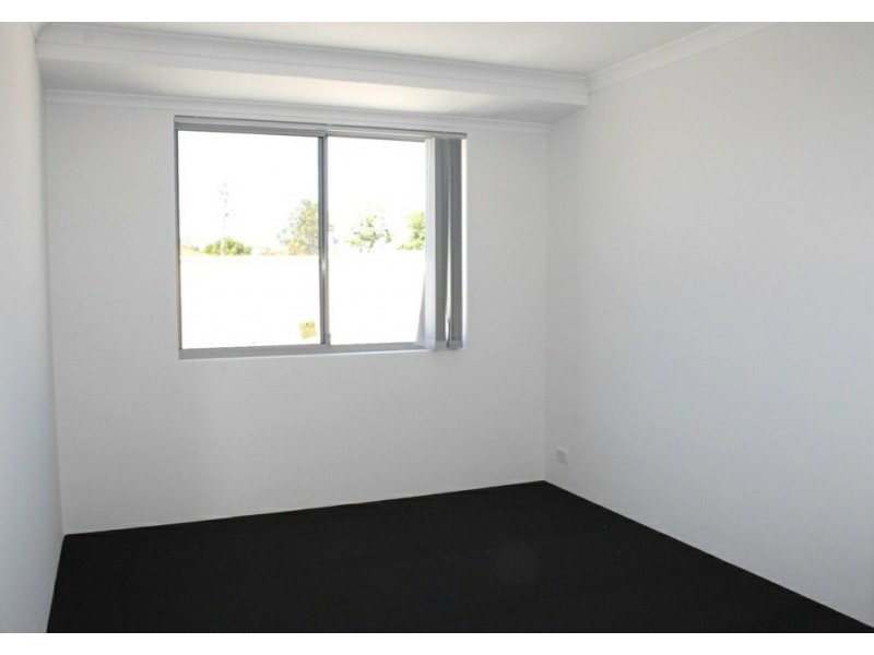 4A Pinner Place, Lynwood WA 6147