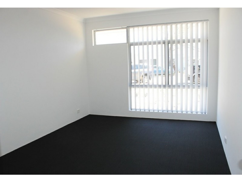 4A Pinner Place, Lynwood WA 6147