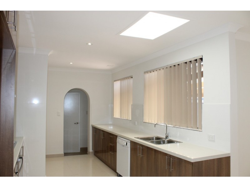 40 Ruffian Loop, Willetton WA 6155