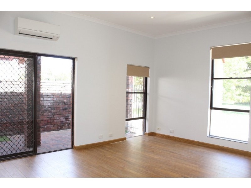 40 Ruffian Loop, Willetton WA 6155