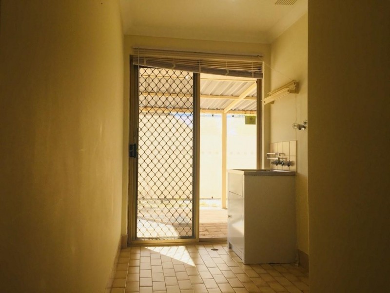 5B Lenna Court, Karawara WA 6152