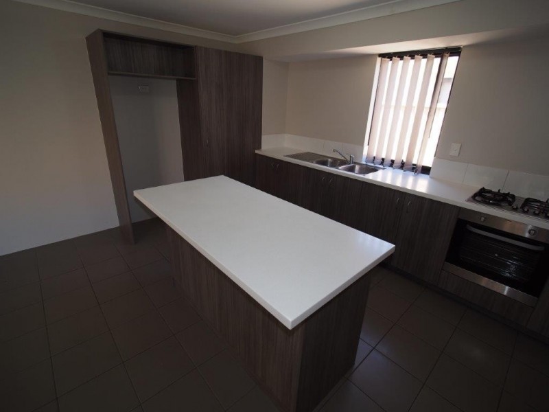 16 Bunratty Link, Canning Vale WA 6155