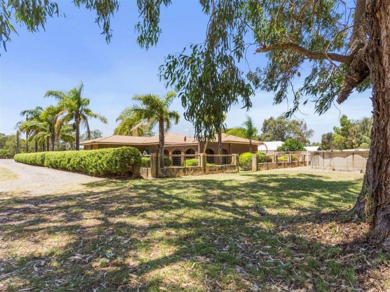 110 Wolfe Road, Banjup WA 6164
