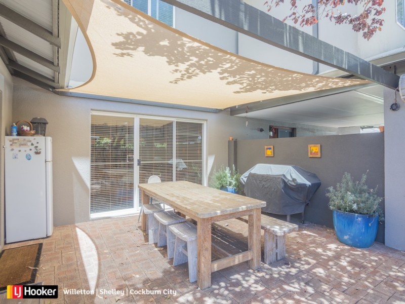 12 Palmer Street, Attadale WA 6156