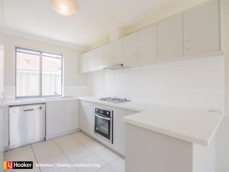 8/31-33 Prince Street, Queens Park WA 6107