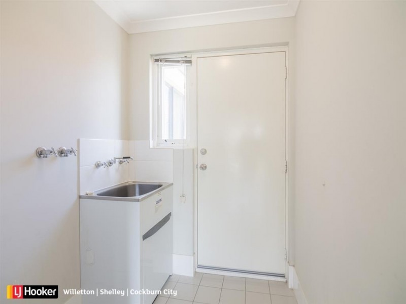 8/31-33 Prince Street, Queens Park WA 6107