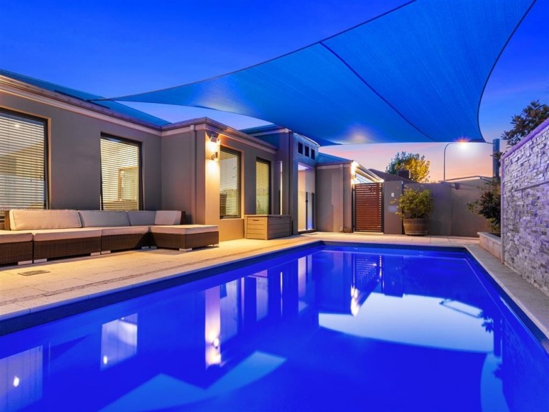 218 Bartram Road, Atwell WA 6164