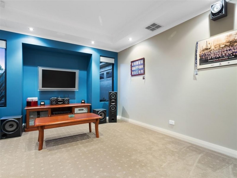 218 Bartram Road, Atwell WA 6164