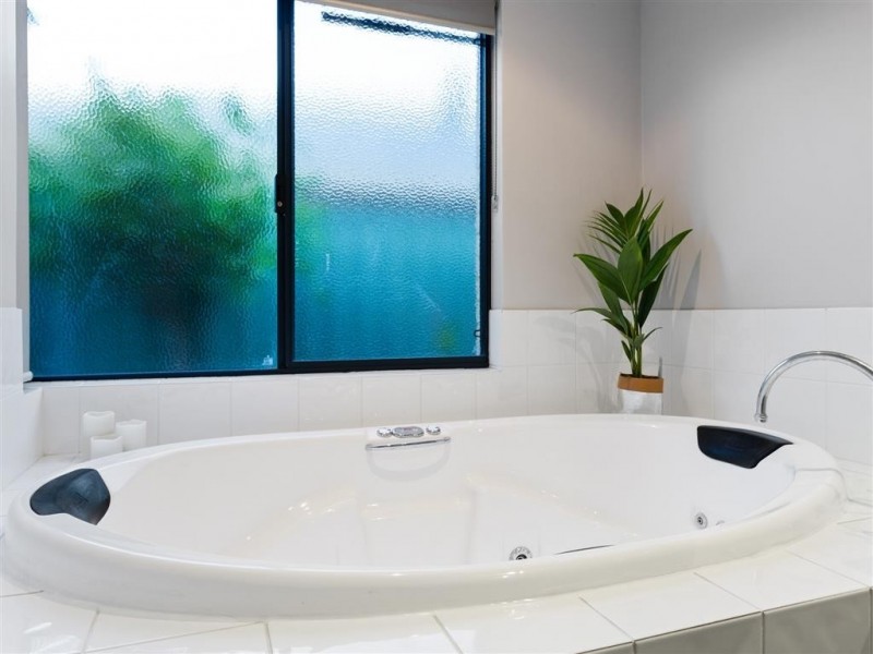 218 Bartram Road, Atwell WA 6164