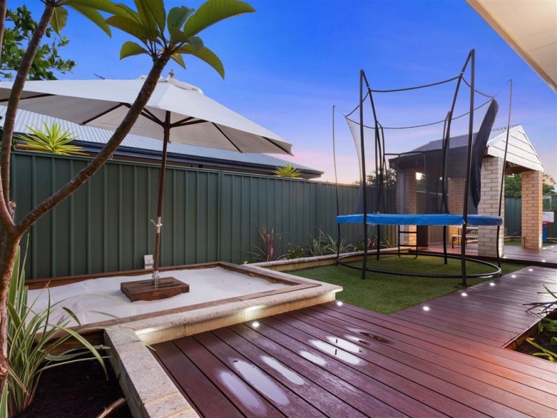 218 Bartram Road, Atwell WA 6164