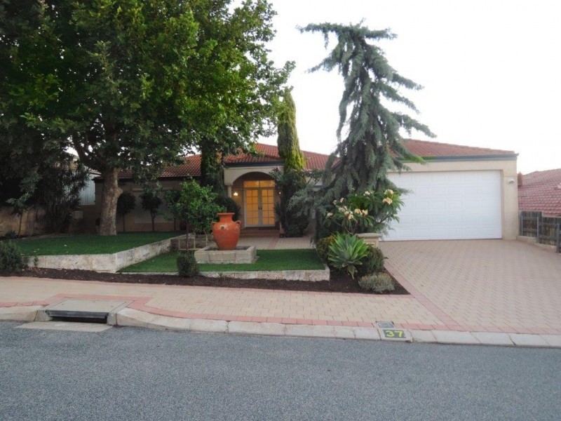 37 Woolmers Loop, Landsdale WA 6065