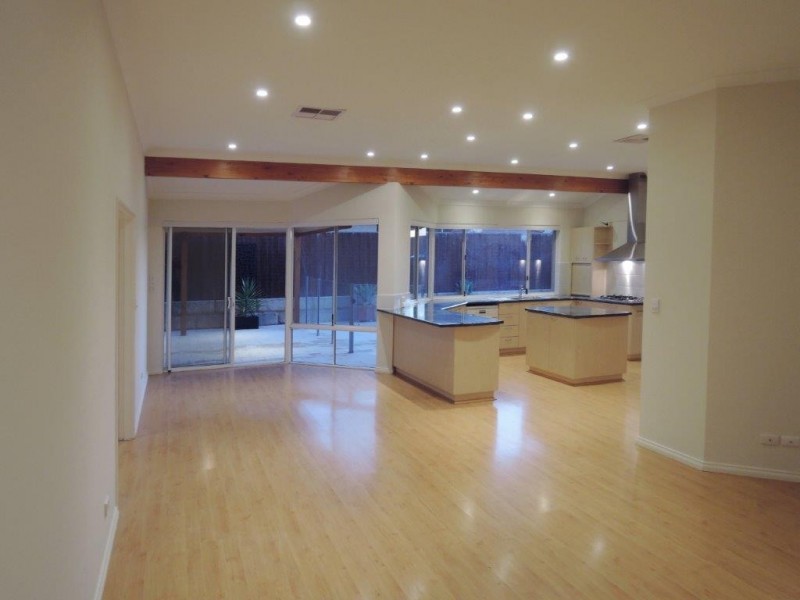 37 Woolmers Loop, Landsdale WA 6065