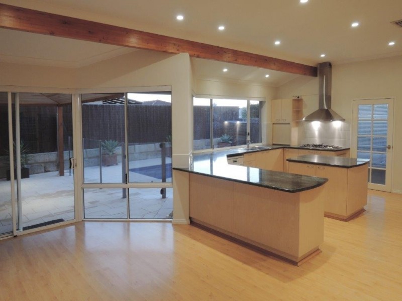 37 Woolmers Loop, Landsdale WA 6065