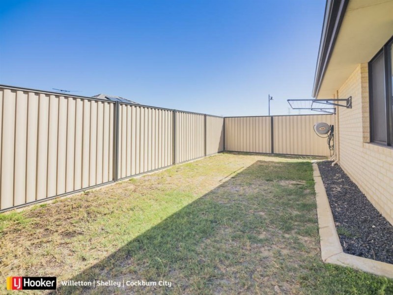 4 Brutia Place, Aubin Grove WA 6164
