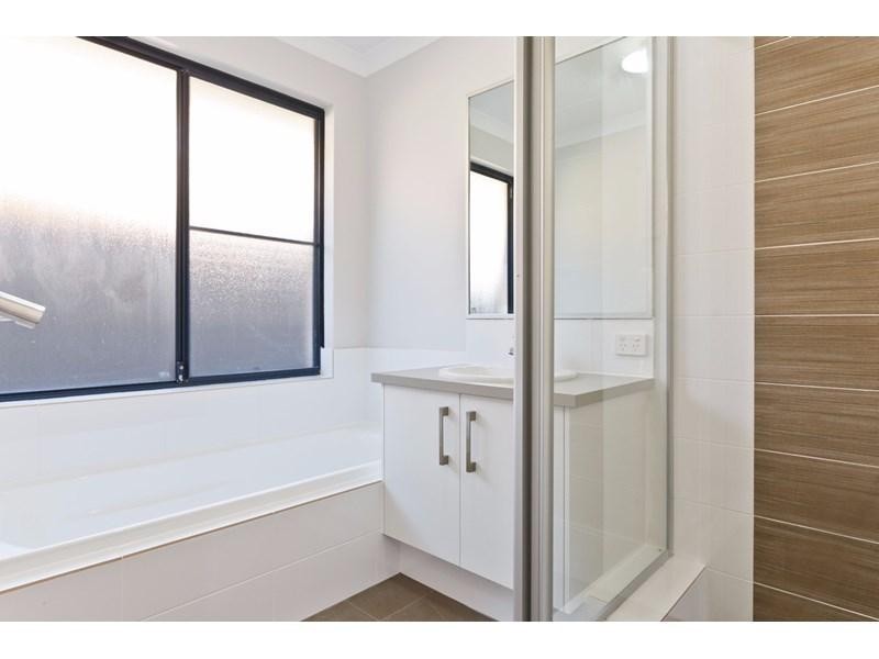 120 Mornington Crescent, Wandi WA 6167