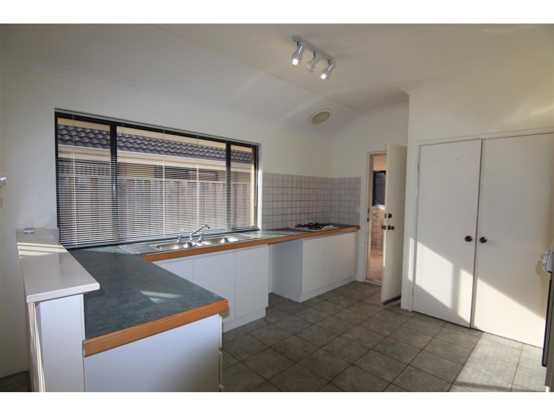 5 Audley Place, Canning Vale WA 6155