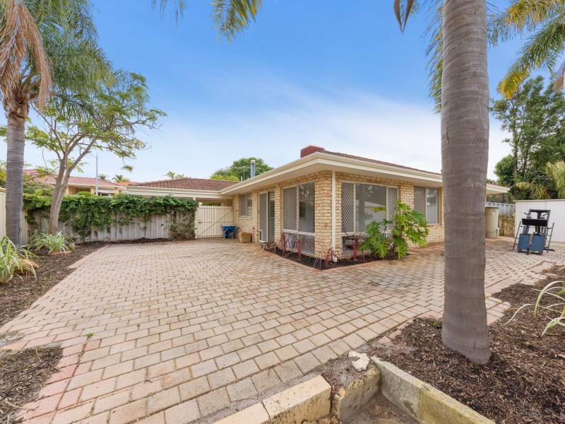 30 Treetop Circle, Canning Vale WA 6155
