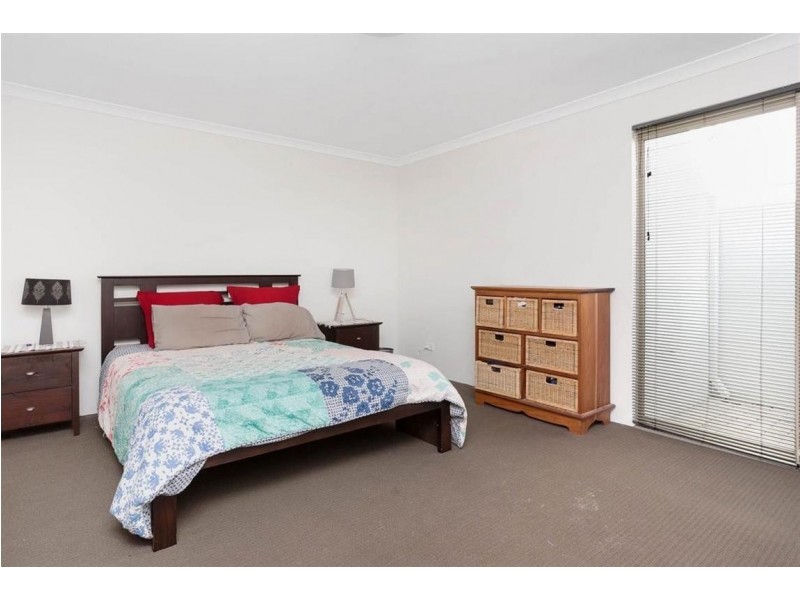14/1 Humboldt Entrance, Aubin Grove WA 6164