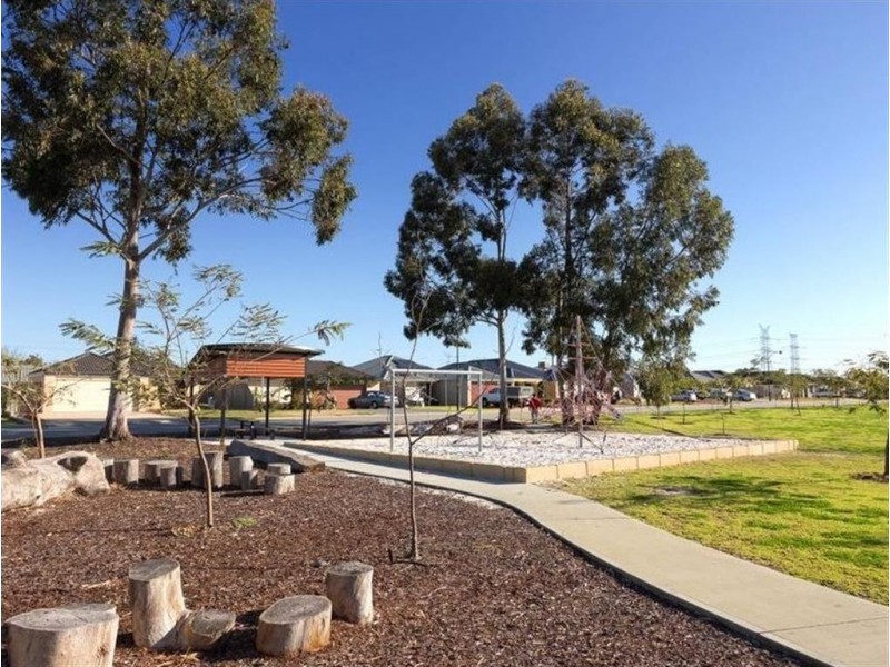 14/1 Humboldt Entrance, Aubin Grove WA 6164