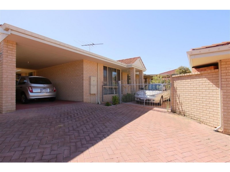 2/15 Watercress Gardens, Spearwood WA 6163
