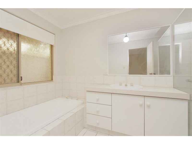 2/15 Watercress Gardens, Spearwood WA 6163